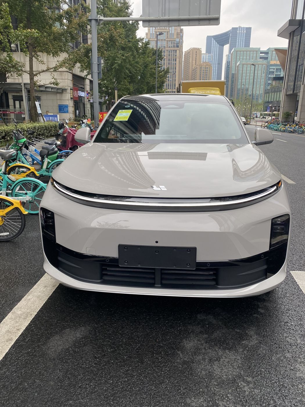 CG电子 MEGA 高压纯电 MPV